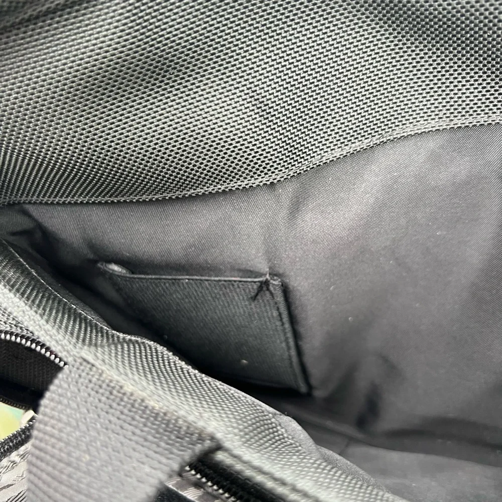 Tumi Expandable Organizer Laptop 26031D4 Adjustable Strap , 16” Across X 13” Ht